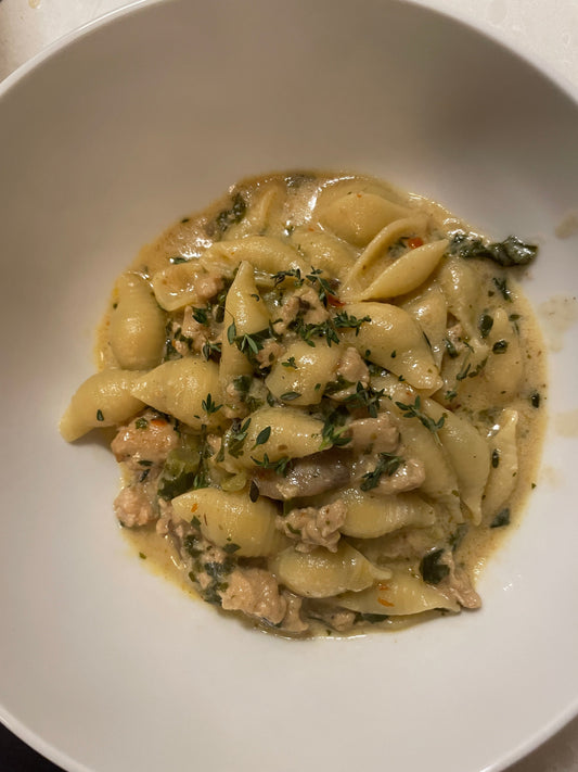 Creamy White Turkey Pasta Skillet 🍝